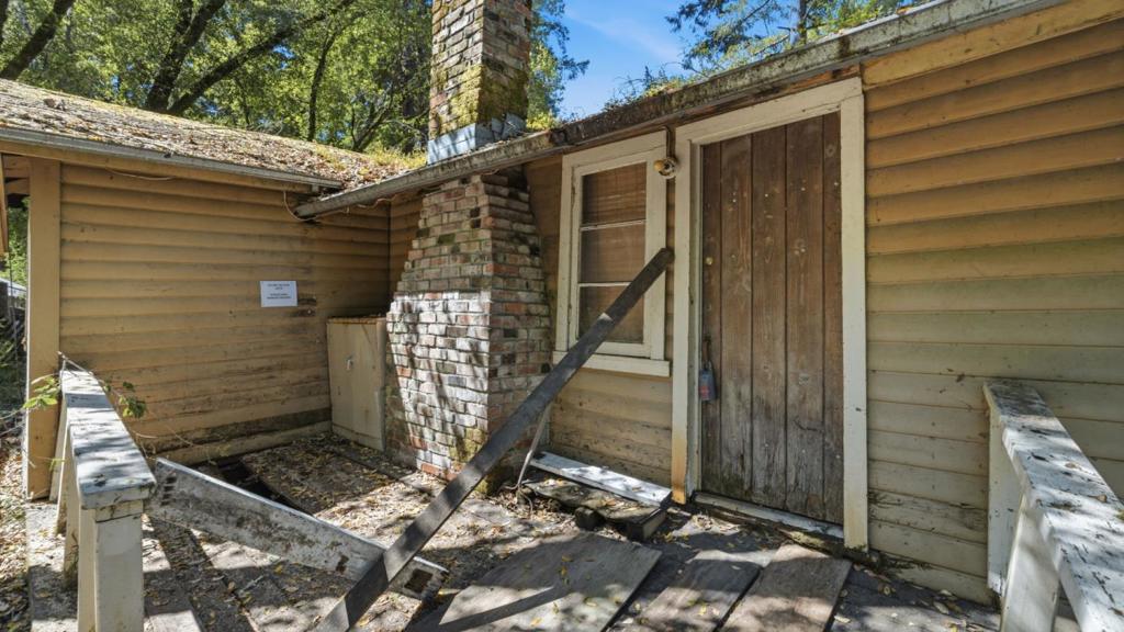 17925 Highway 9 Property Photo 17