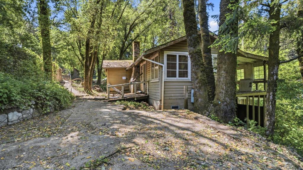 17925 Highway 9 Property Photo 24
