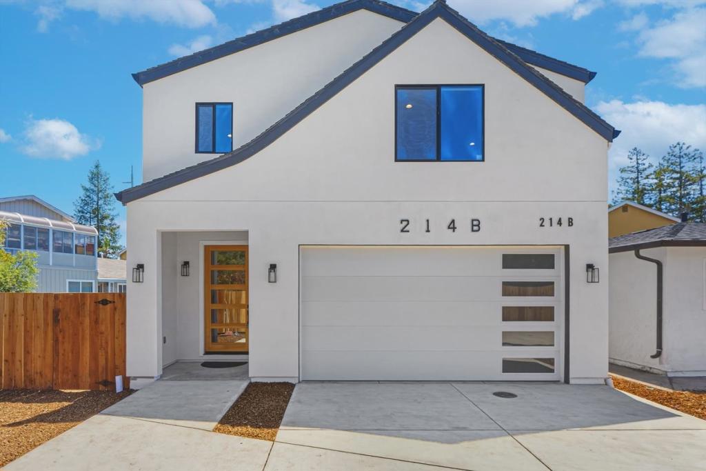 Sequoia Avenue Property Photo 1