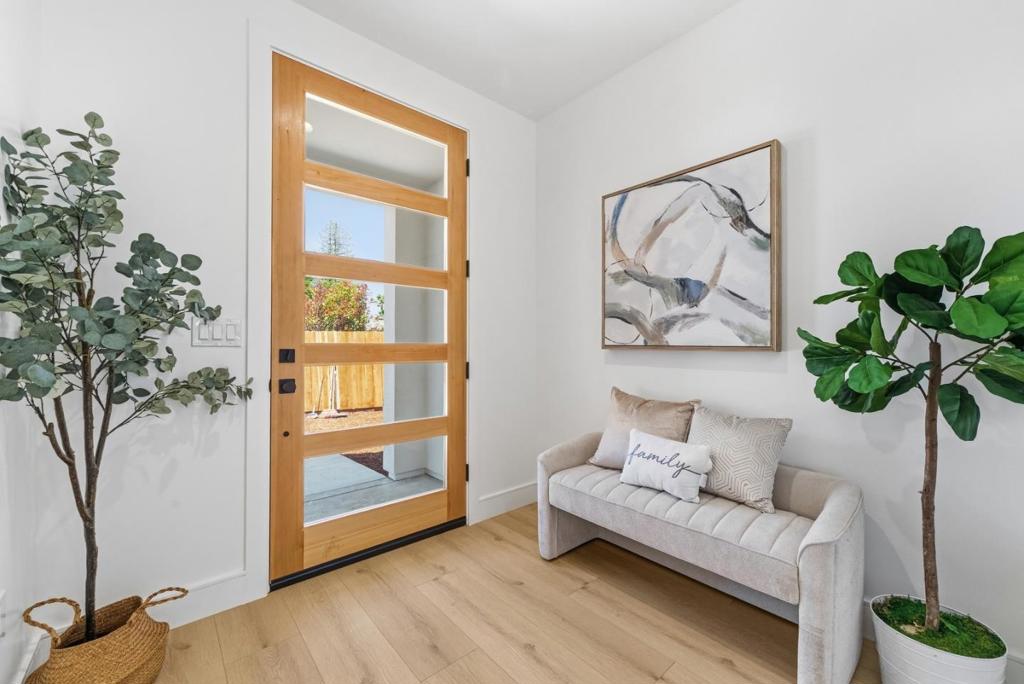 Sequoia Avenue Property Photo 3