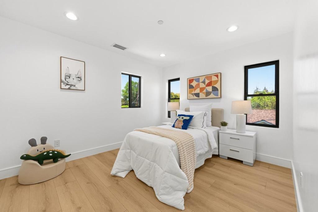 Sequoia Avenue Property Photo 17