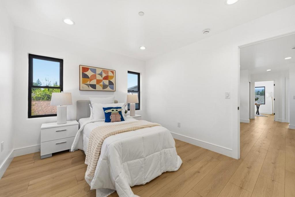 Sequoia Avenue Property Photo 18