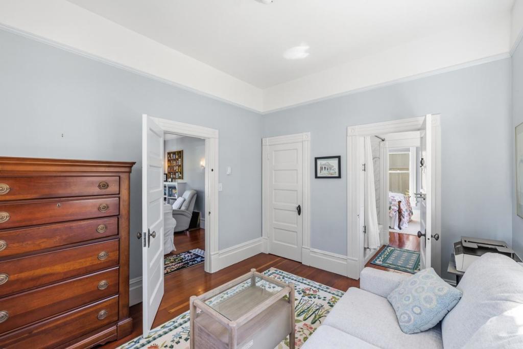 215 Lobos Avenue Property Photo 28