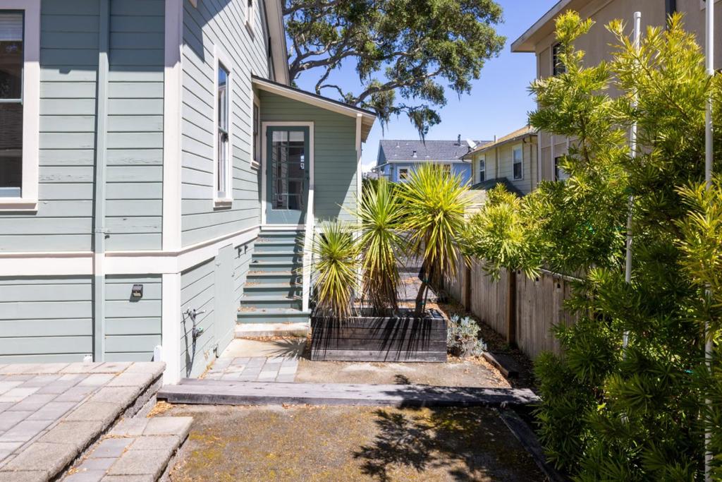 215 Lobos Avenue Property Photo 32