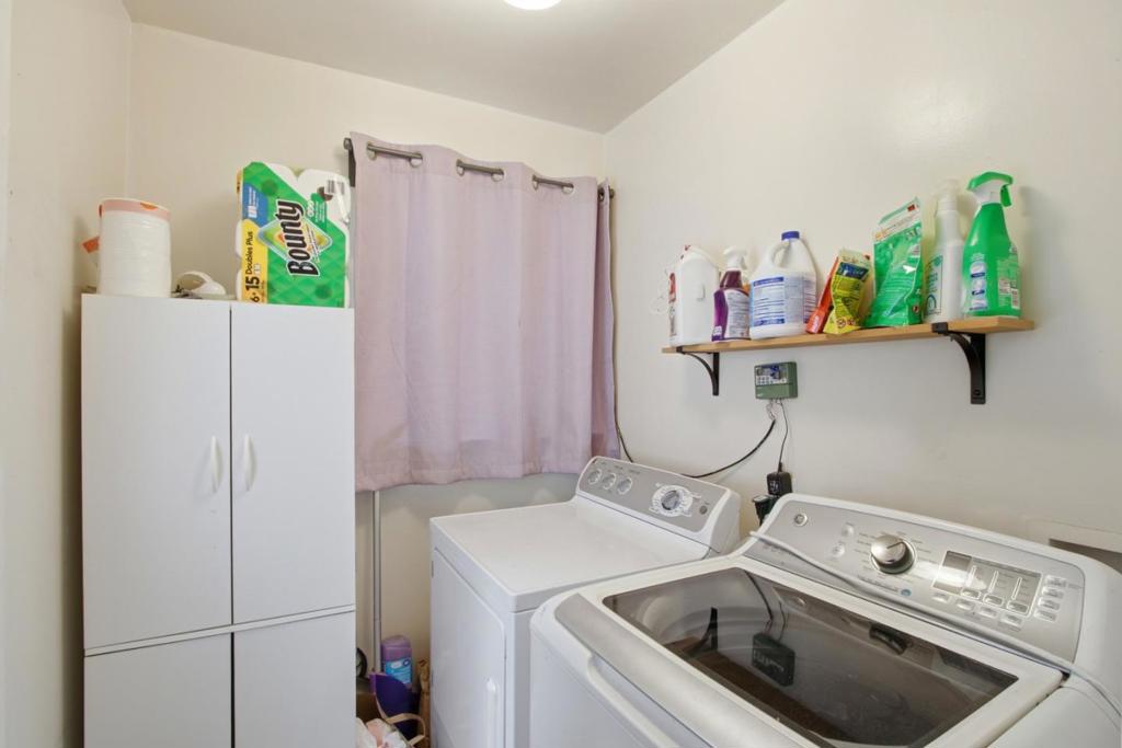 346 Waverly Street Property Photo 16