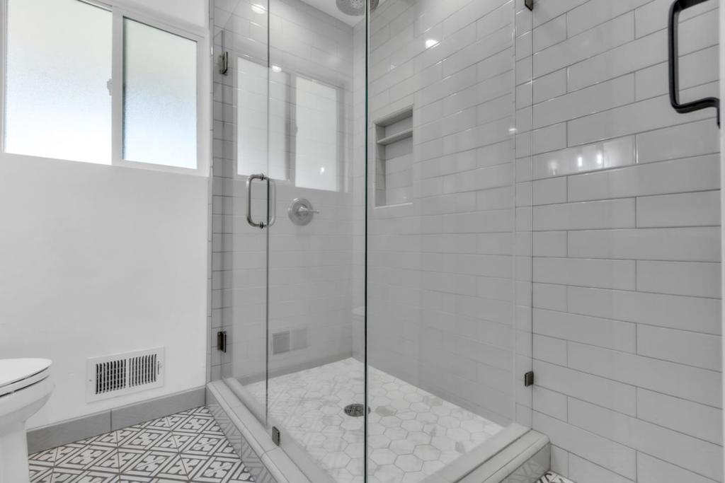 1268 La Mirada Drive Property Photo 21