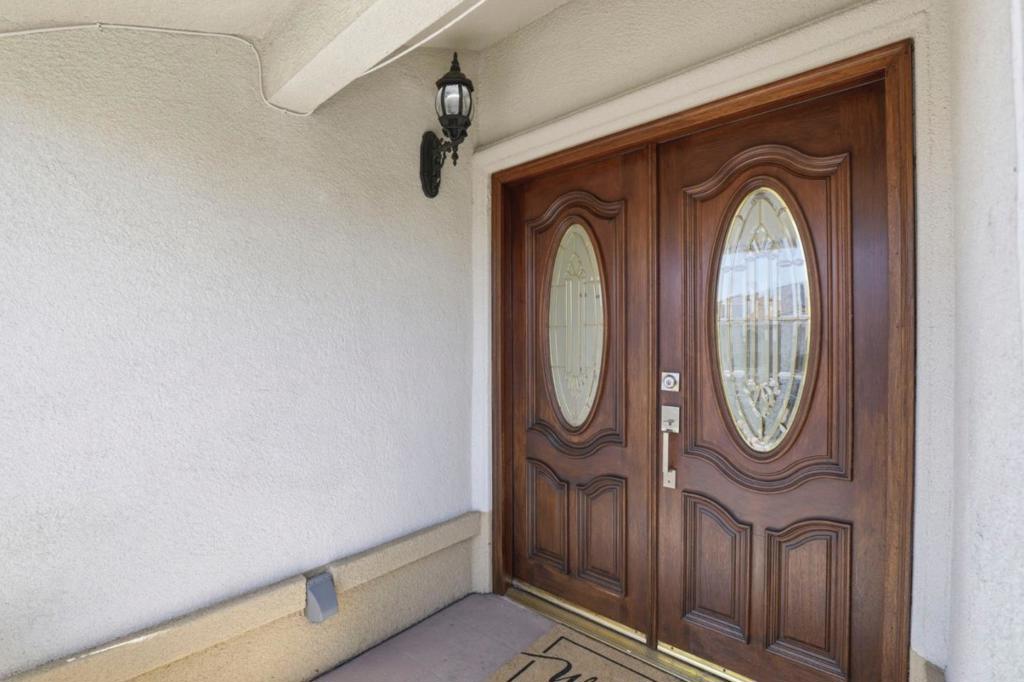 2390 Rainbow Court Property Photo 35