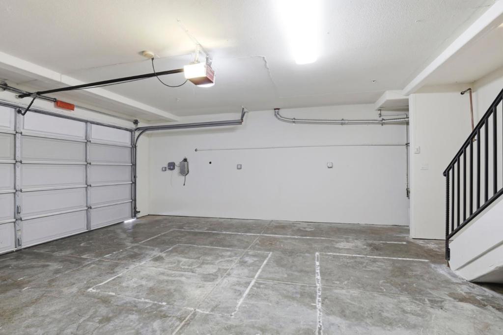 2390 Rainbow Court Property Photo 37