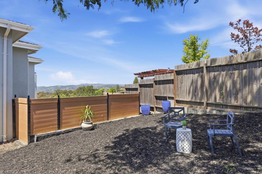 2390 Rainbow Court Property Photo 38