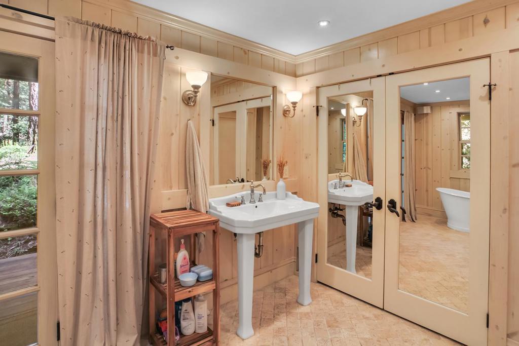 131 Buss Road Property Photo 15