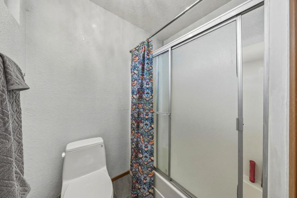 3401 Riviera West Drive Property Photo 17