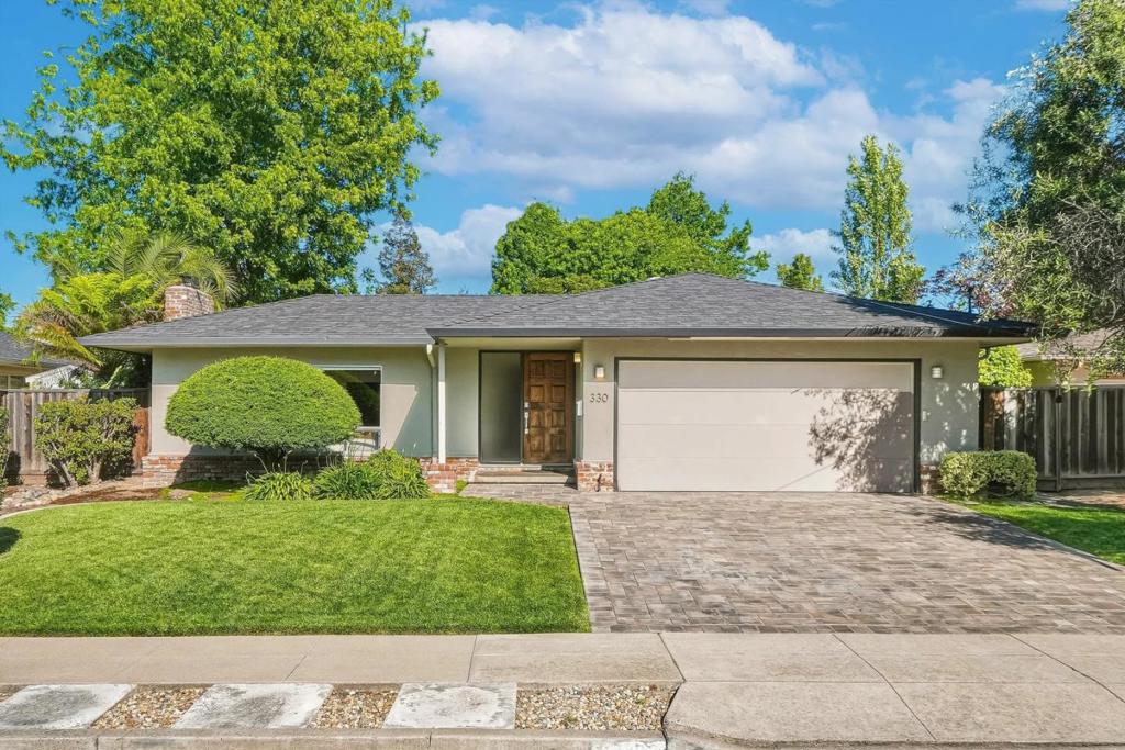 330 Hillview Drive Property Photo