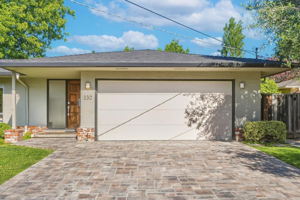 330 Hillview Drive Property Photo 40