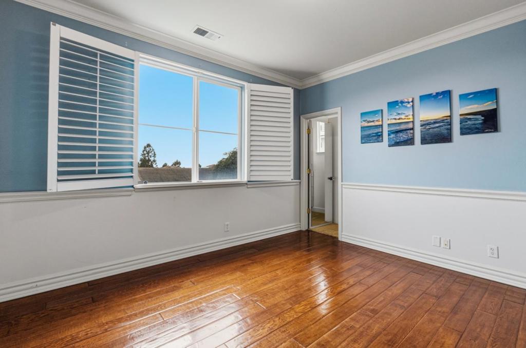 4760 Sea Crest Drive Property Photo 27