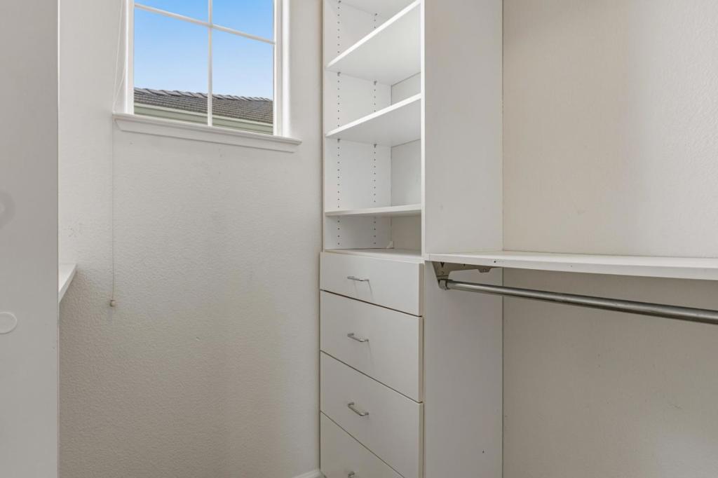 4760 Sea Crest Drive Property Photo 28