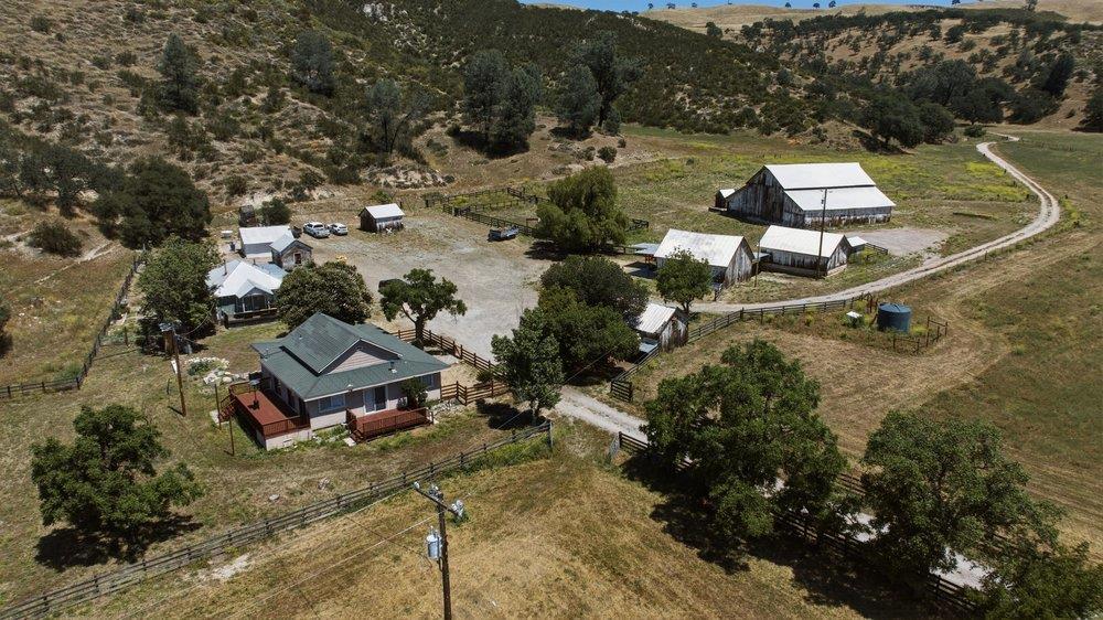 31341 Airline Highway Property Photo 1