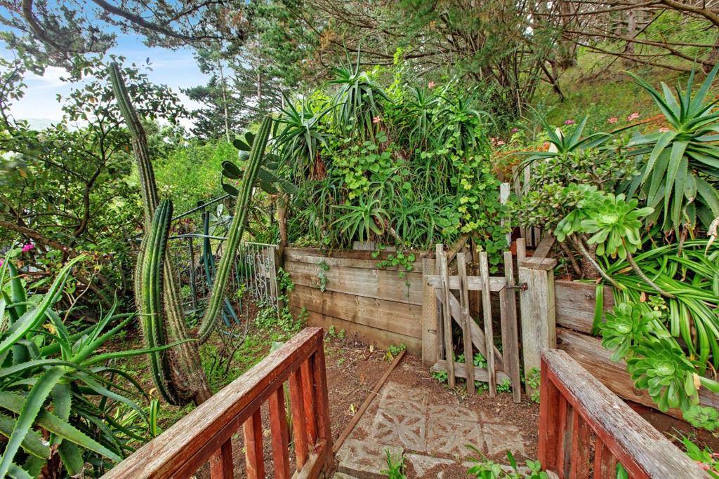 274 Juanita Avenue Property Photo 23