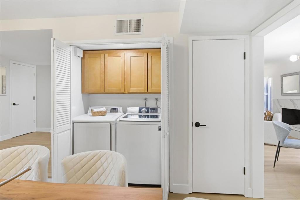 10157 Camberley Lane Property Photo 17
