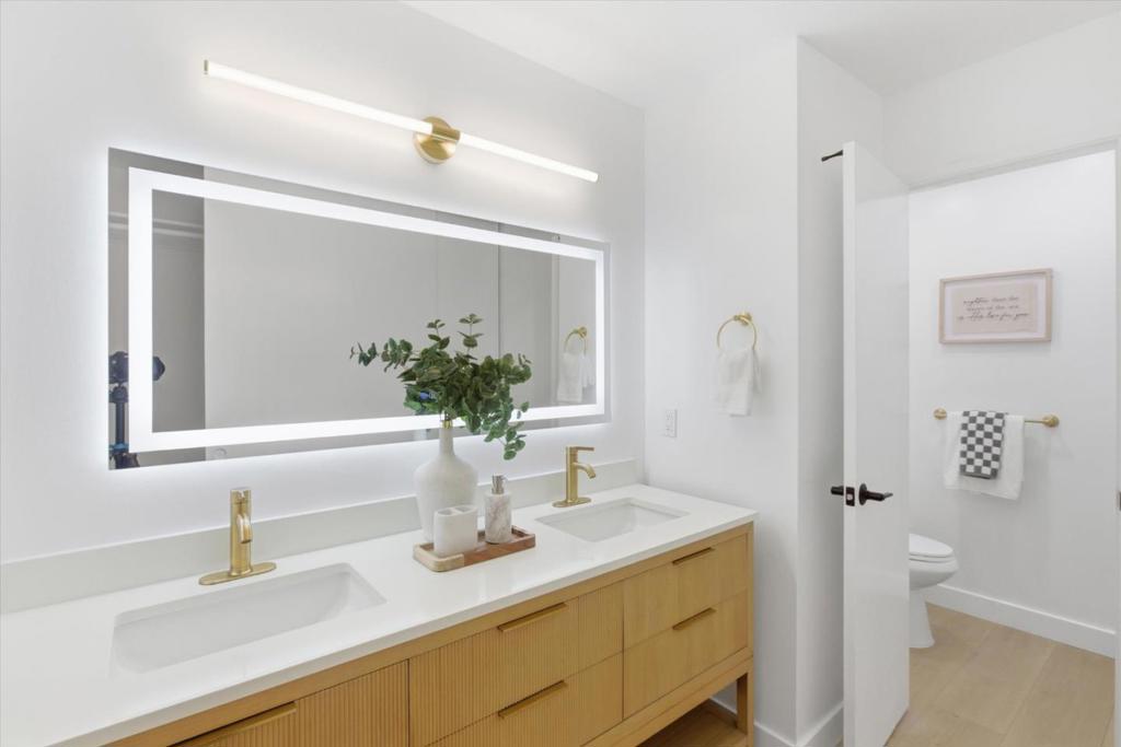 10157 Camberley Lane Property Photo 24