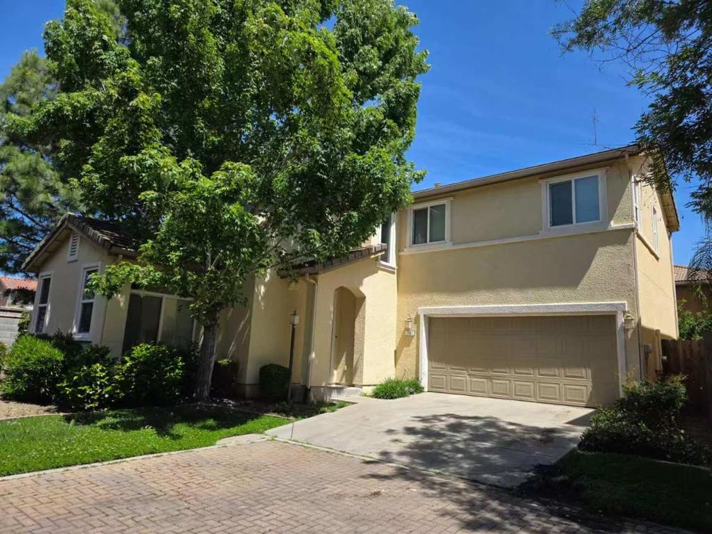18 Crevalle Place Property Photo 1