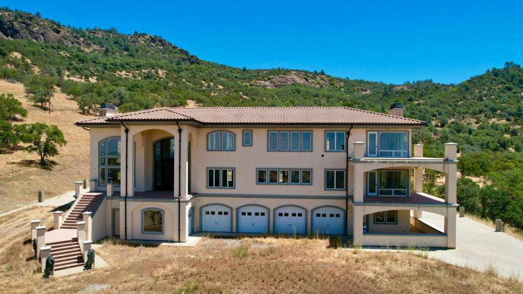 15169 Moccasin Ranch Road Property Photo 3