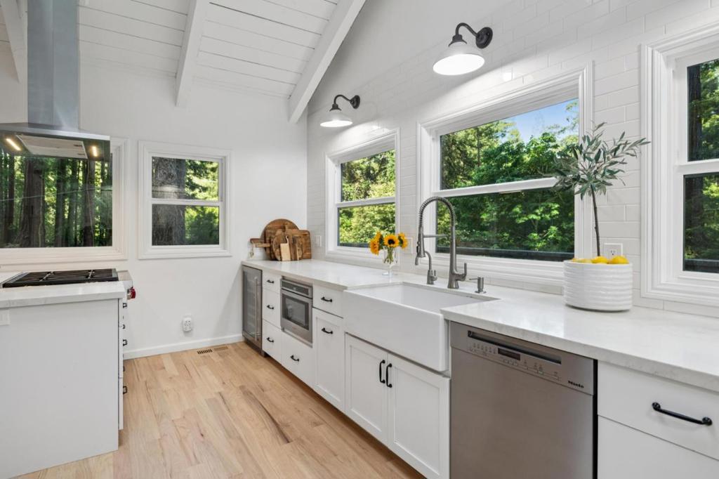 6774 La Honda Road Property Photo 15