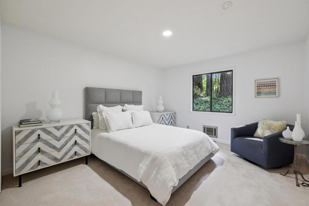 6774 La Honda Road Property Photo 27