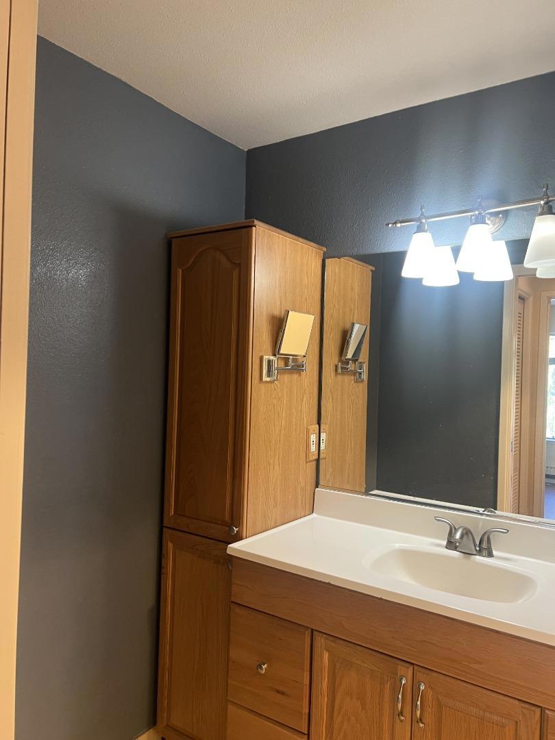 2308 Golden Oaks Lane Property Photo 11