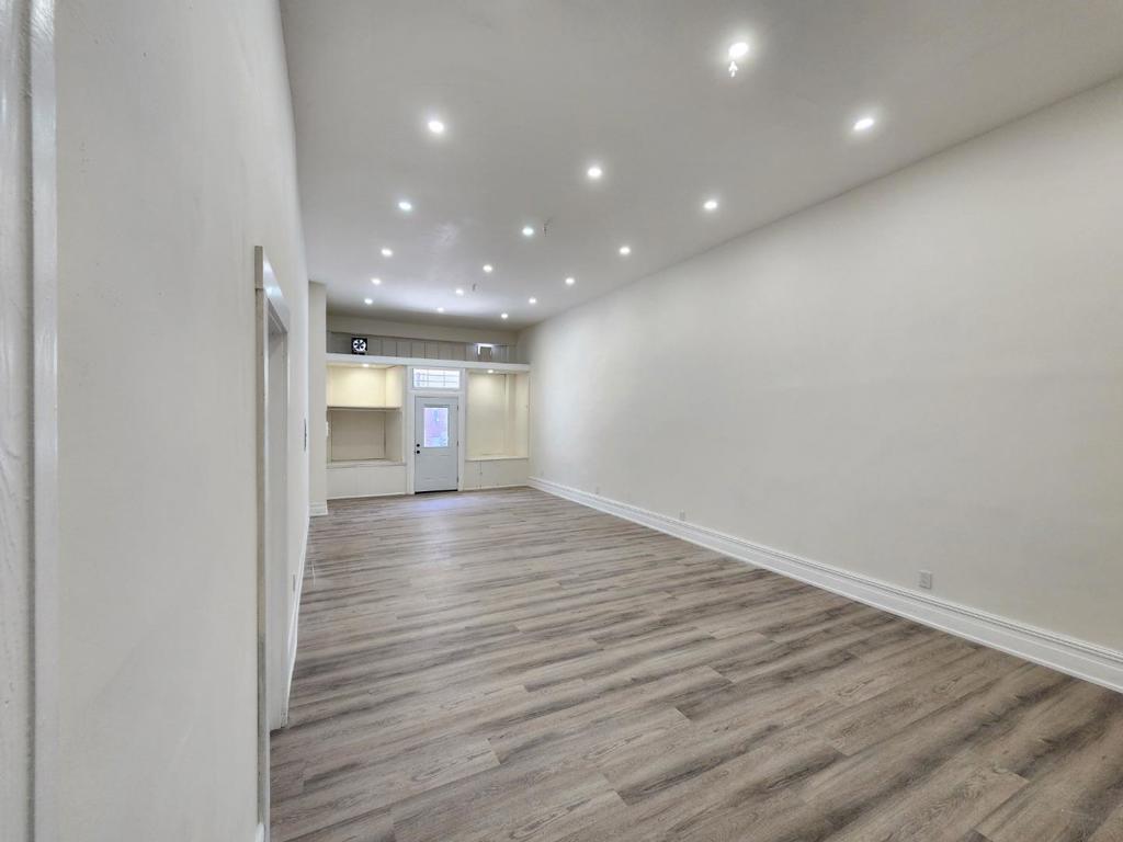 1226 Pacific Ave Property Photo 2