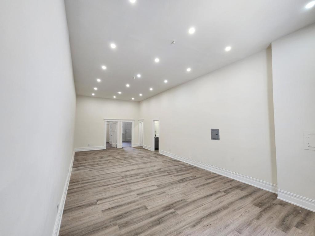 1226 Pacific Ave Property Photo 5