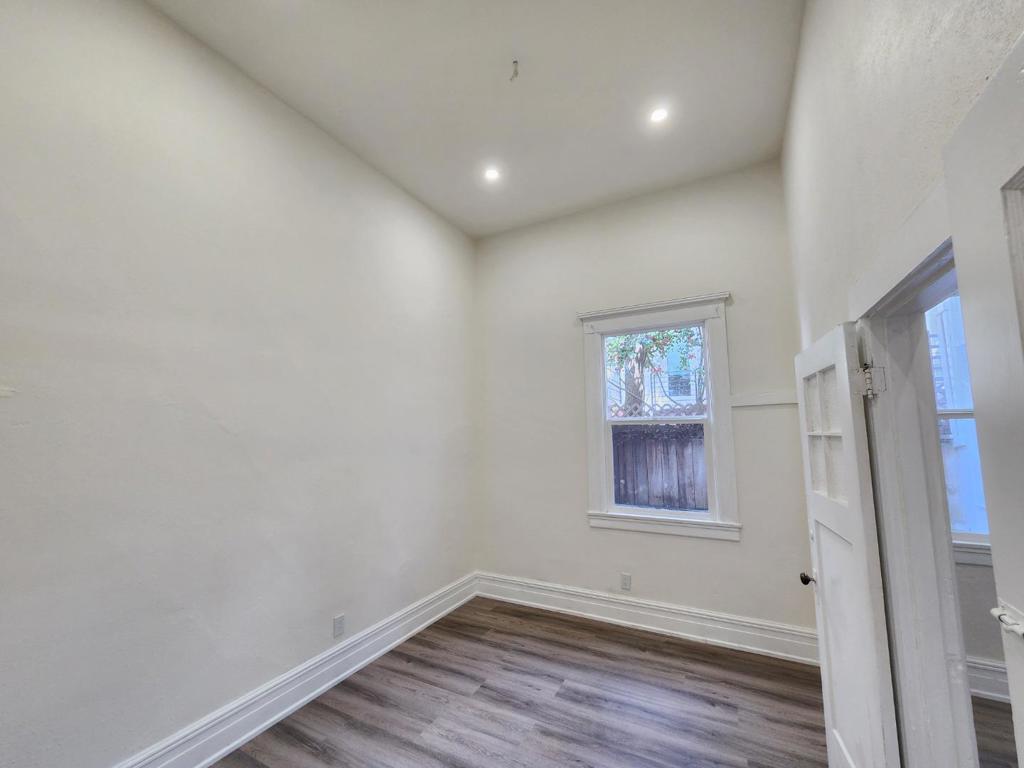 1226 Pacific Ave Property Photo 8