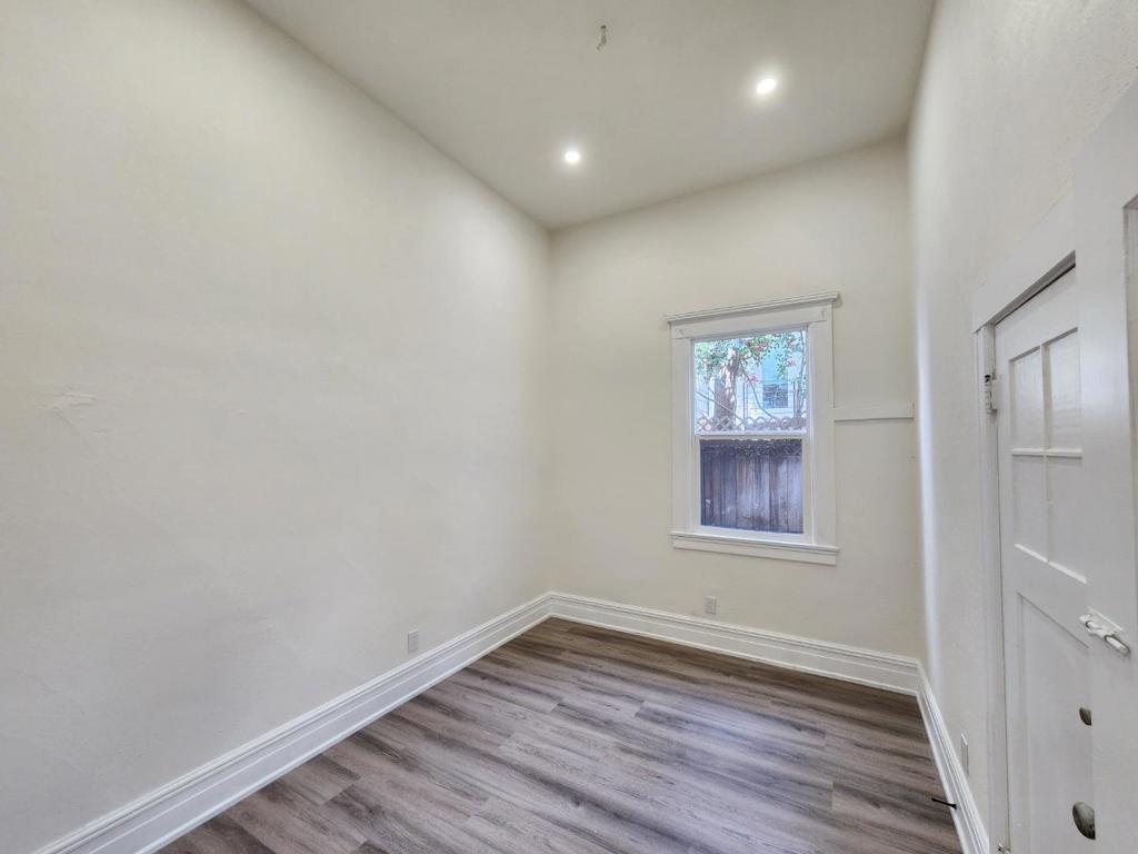 1226 Pacific Ave Property Photo 9