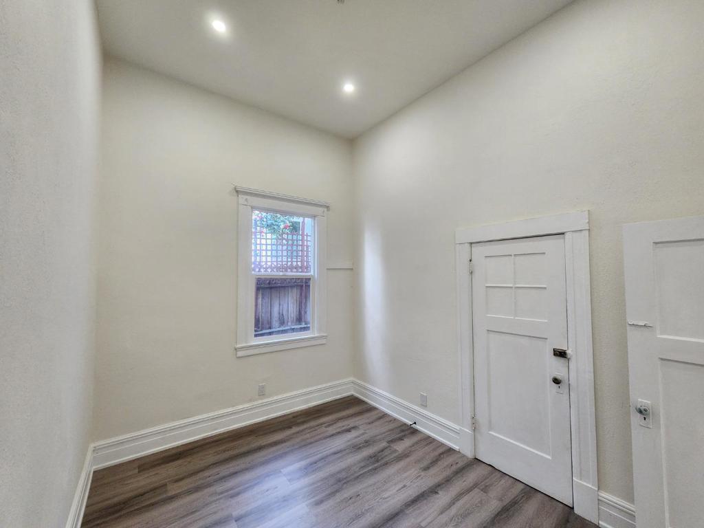 1226 Pacific Ave Property Photo 11