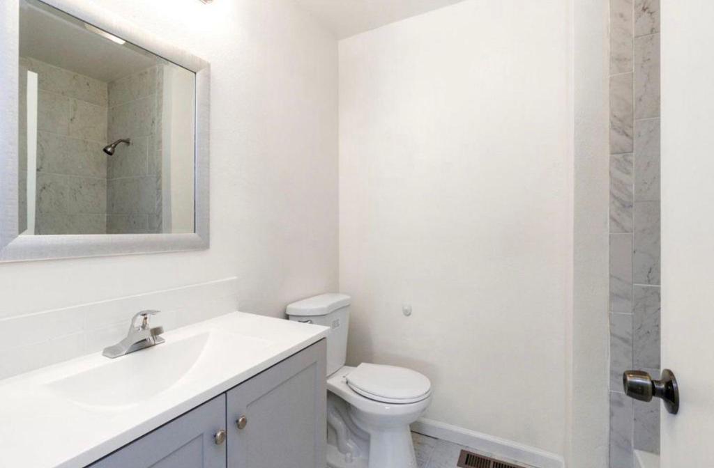 4747 N Woodrow Avenue 122 Property Photo 2
