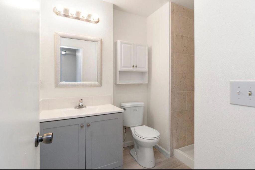 4747 N Woodrow Avenue 122 Property Photo 7