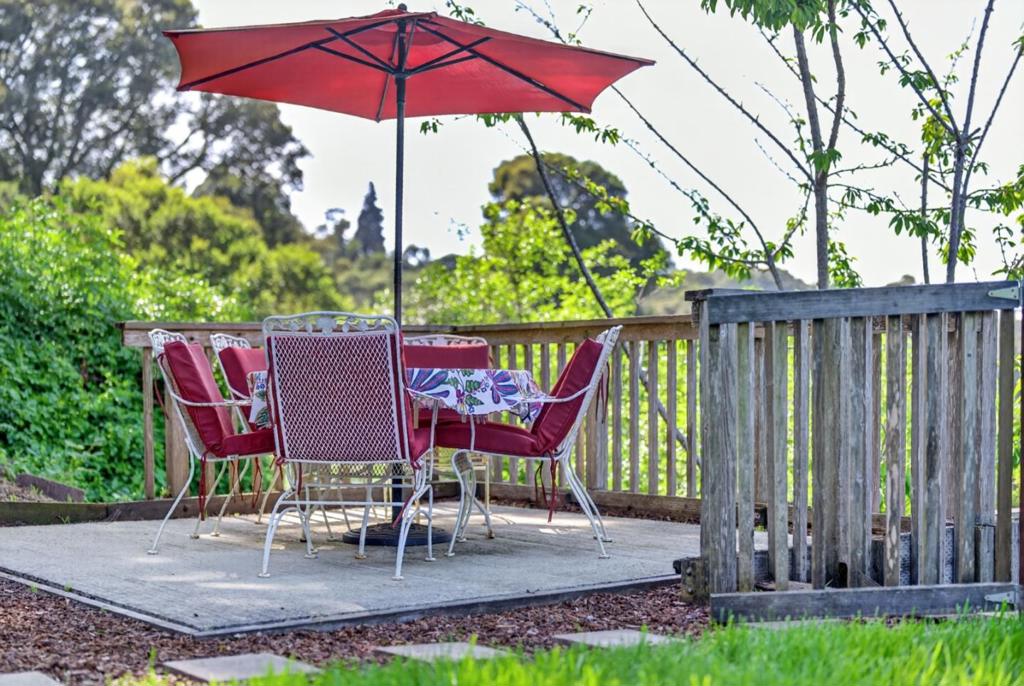 630 Encino Property Photo 41