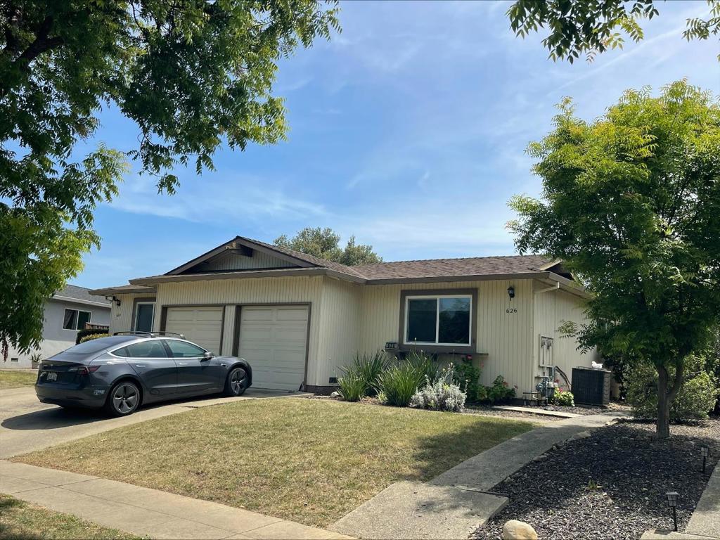 624 Vasona Avenue Property Photo 1
