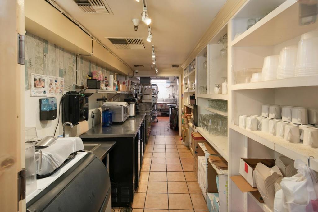 1180 Forest Avenue Suite A Property Photo 12