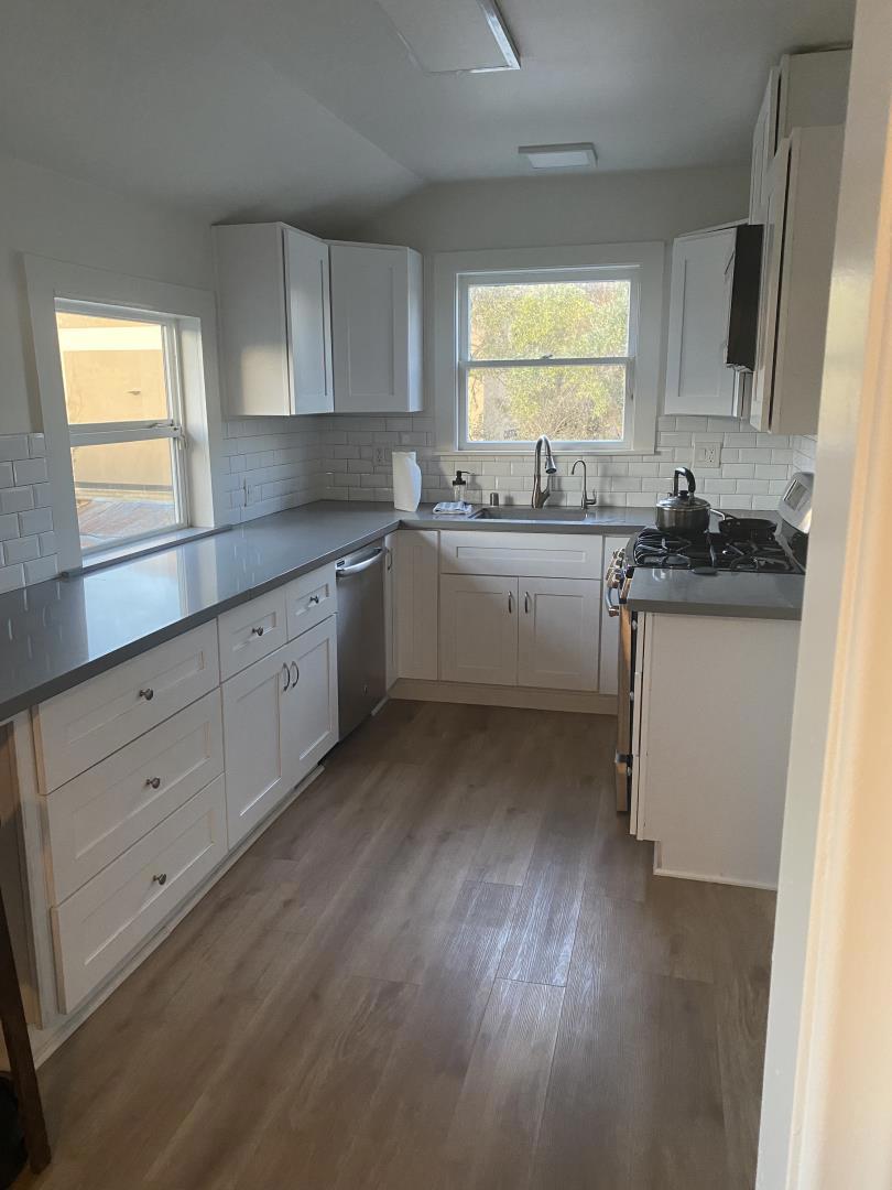 533 University Avenue Property Photo 3