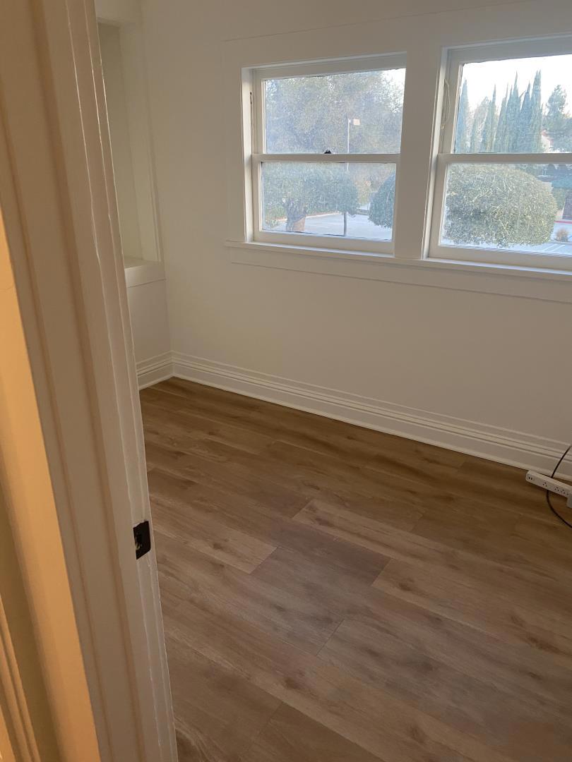 533 University Avenue Property Photo 13