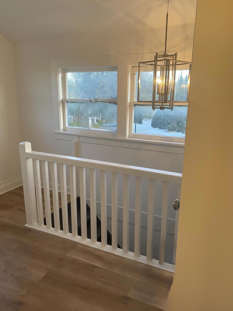 533 University Avenue Property Photo 17