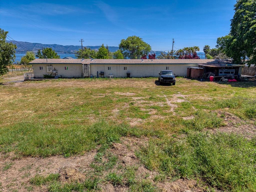 2815 Lakeshore Boulevard Property Photo 10