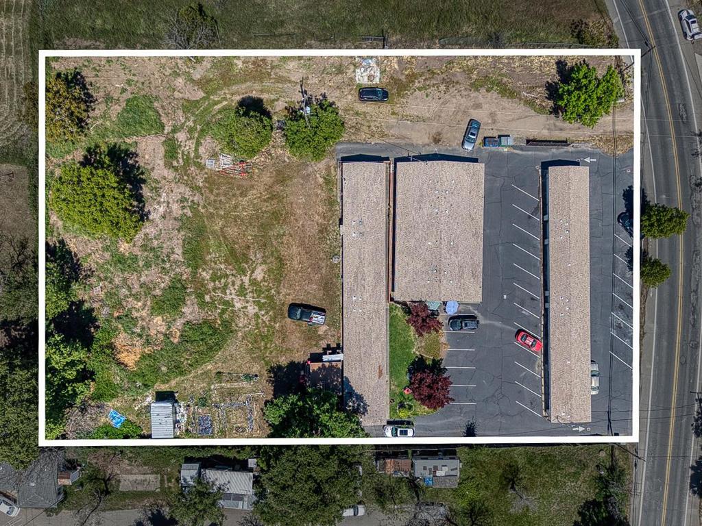 2815 Lakeshore Boulevard Property Photo 14