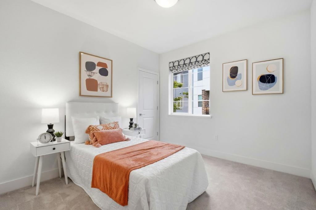 385 Line Street Property Photo 18