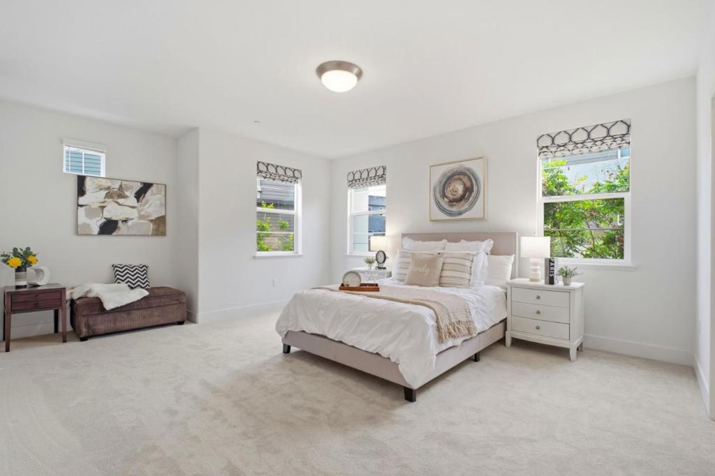 385 Line Street Property Photo 19