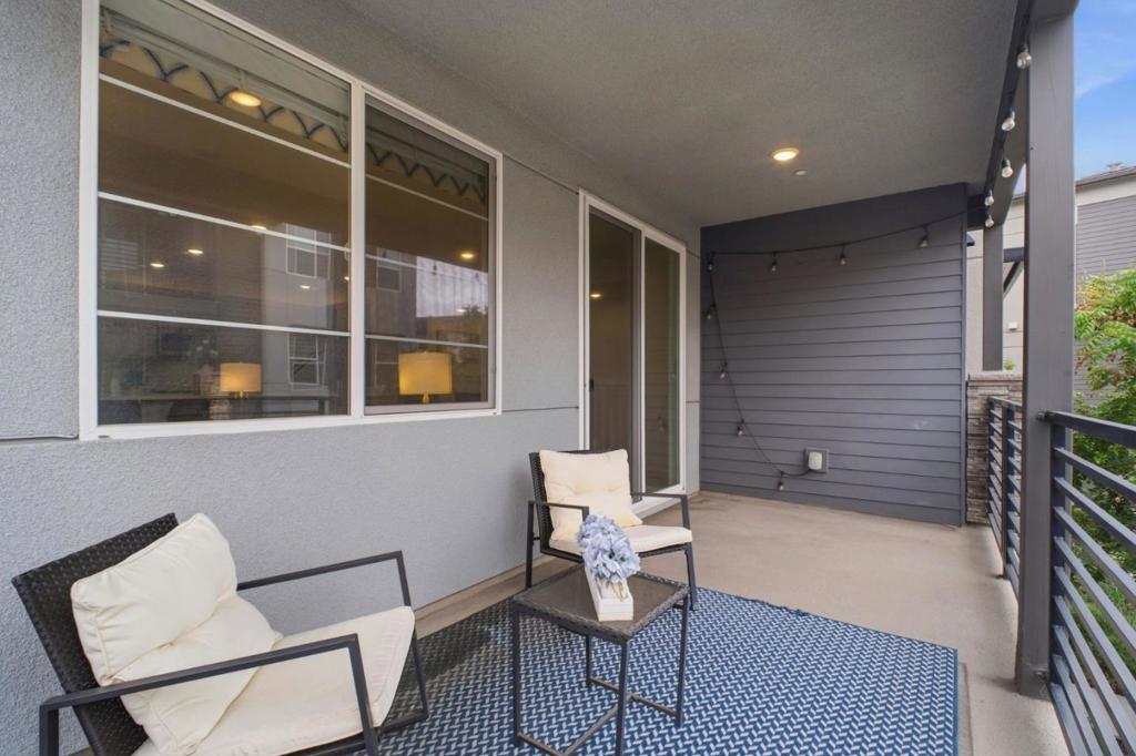 385 Line Street Property Photo 27