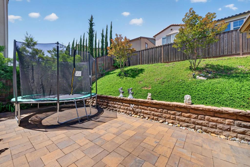 7011 Kirigin Way Property Photo 26
