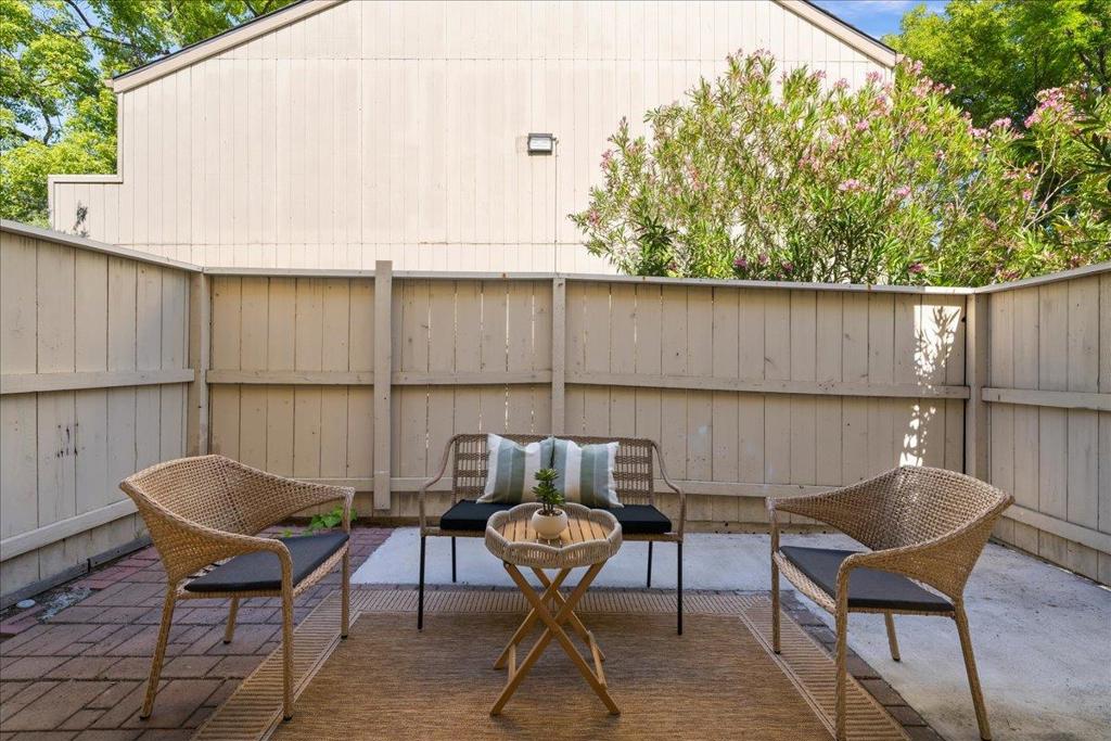 946 Kiely Boulevard A Property Photo 17