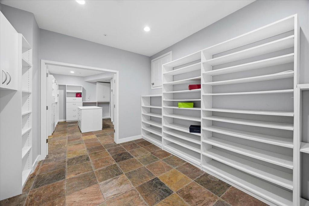 3208 Longfellow Drive Property Photo 18