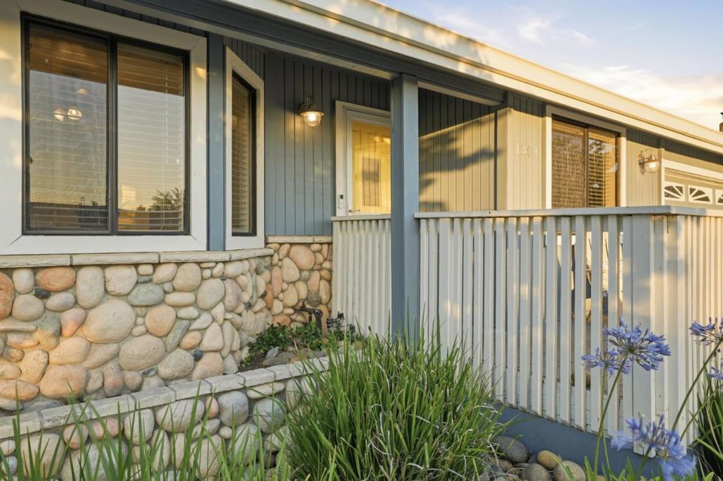1301 Highland Drive Property Photo 4